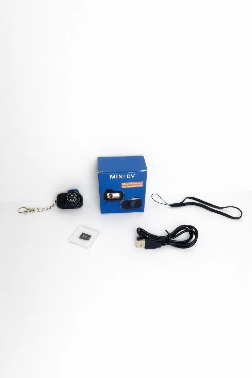 Retro Mini Working Camera with Screen 1080p HD Portable Small Camera Photo and Video TF SD Card Gift Y3000